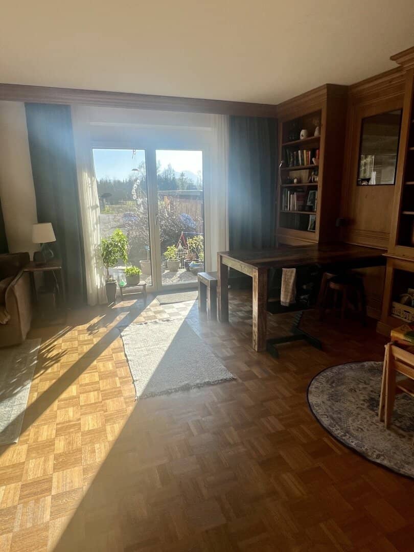 Doppelhaushälfte mit Garage und Garten