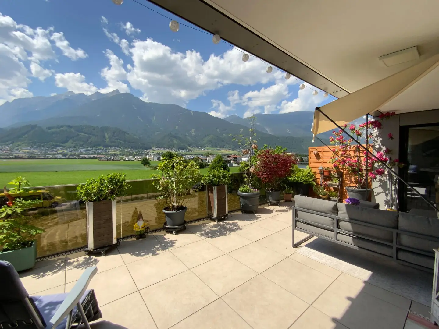 Miete - sehr großzügige 4 Zimmer Penthouse Wohnung - mit Dachterrasse, Loggia und einem TG Stellplätzen - 6130 Schwaz