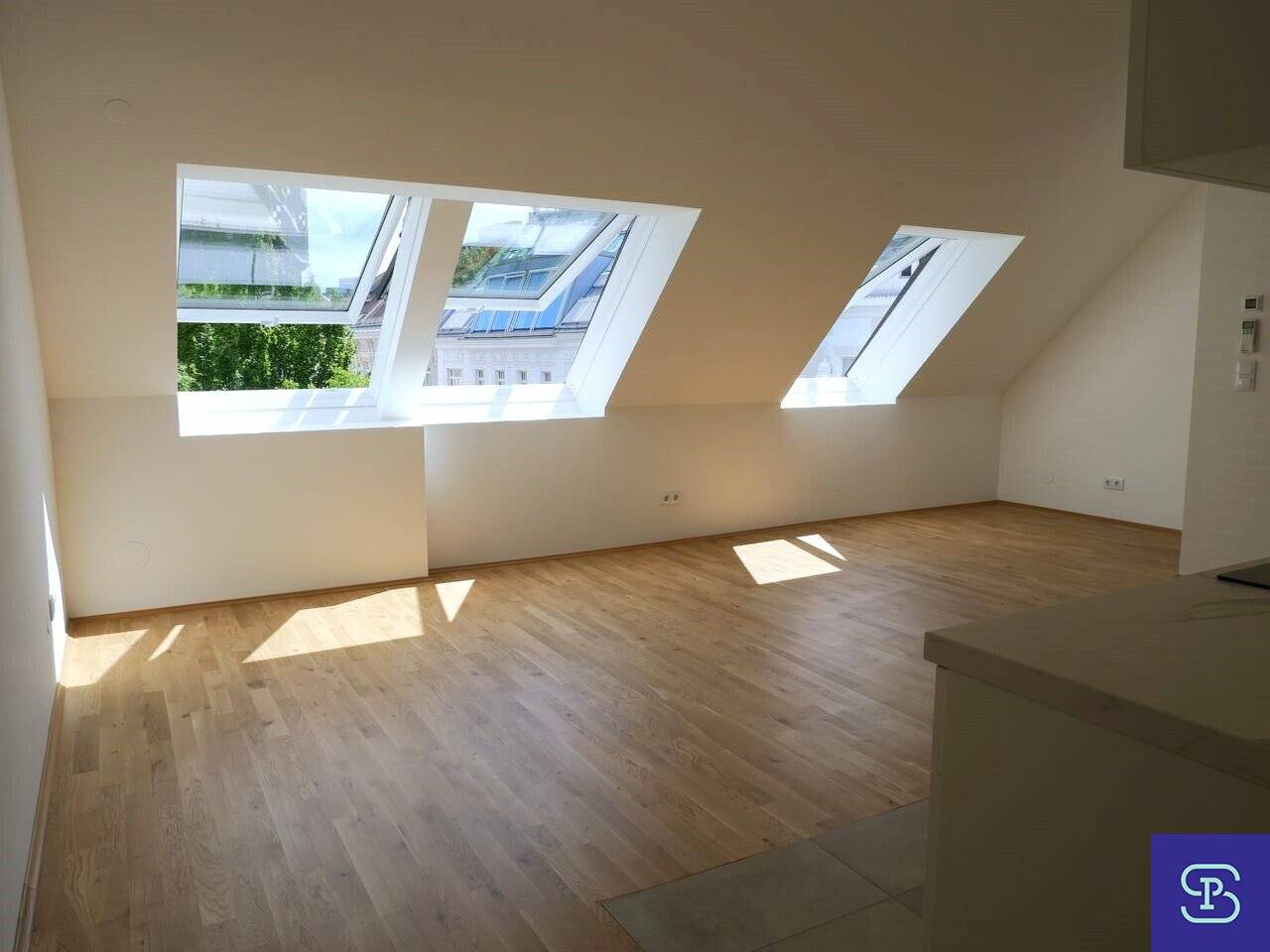 Provisionsfrei: Unbefristete 80m² DG-Wohnung mit Einbauküche und Terrasse - 1030 Wien