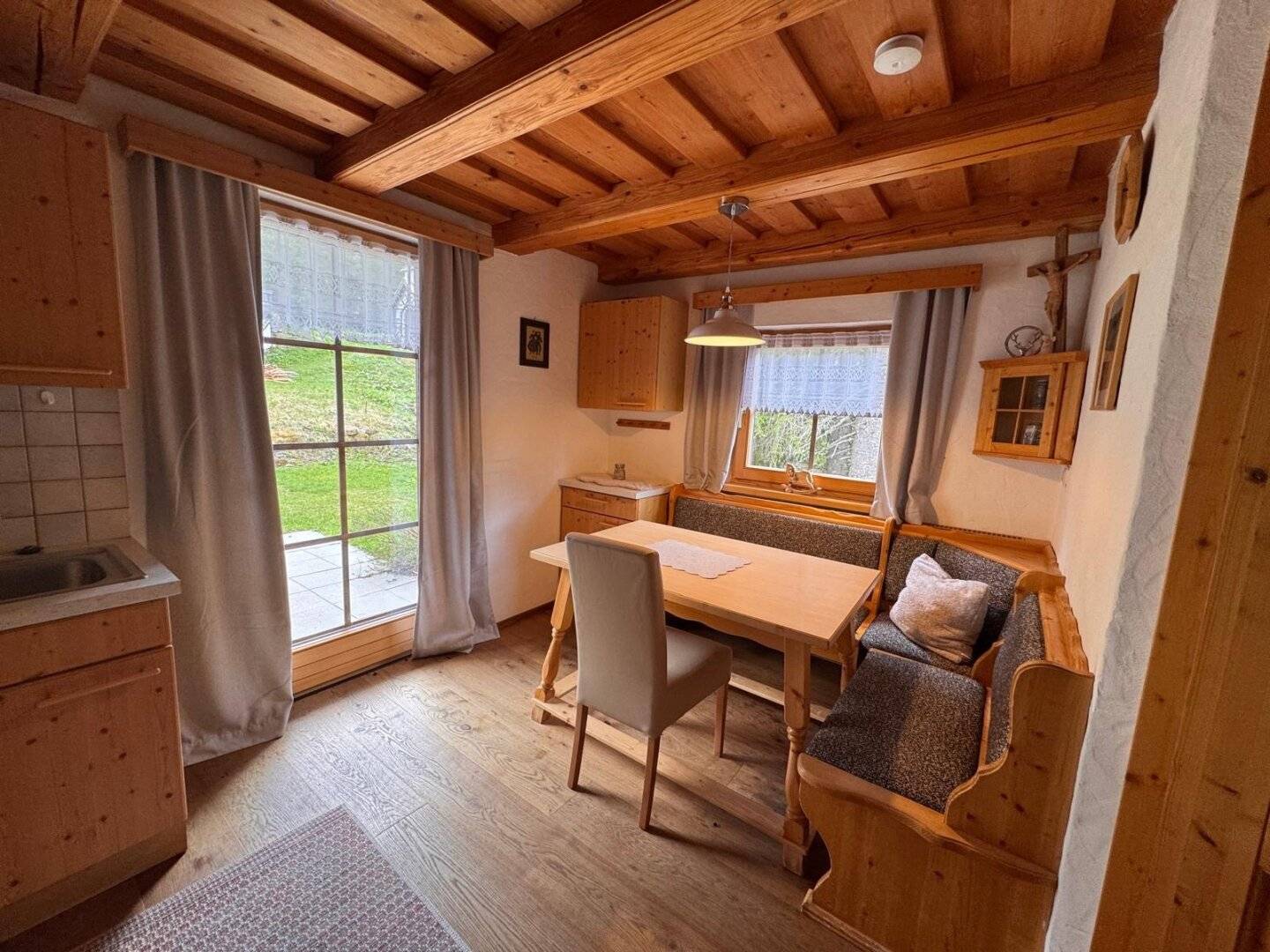 Charmantes Haus mit 5 Appartements, Skistall und Kellerräume