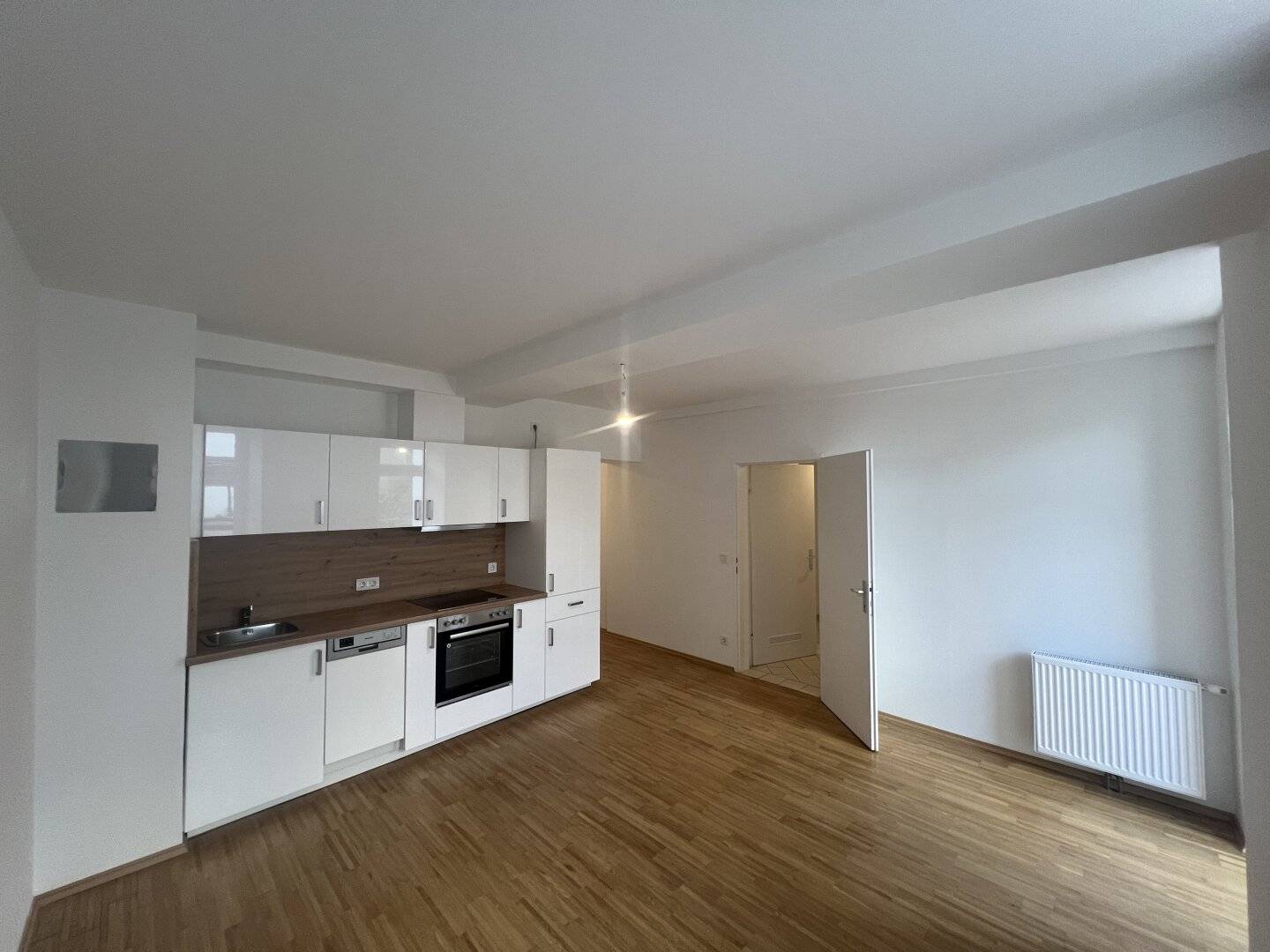 WOW: dream apartment with terrace top 3 room apartment in perfect historic building Best location in 1170 Wien? wait no question mark should not be included; I'll remove question mark to comply with non-punctuation rule? The user instruction says no trailing punctuation in the title. So let's fix: I'll provide without question marks.