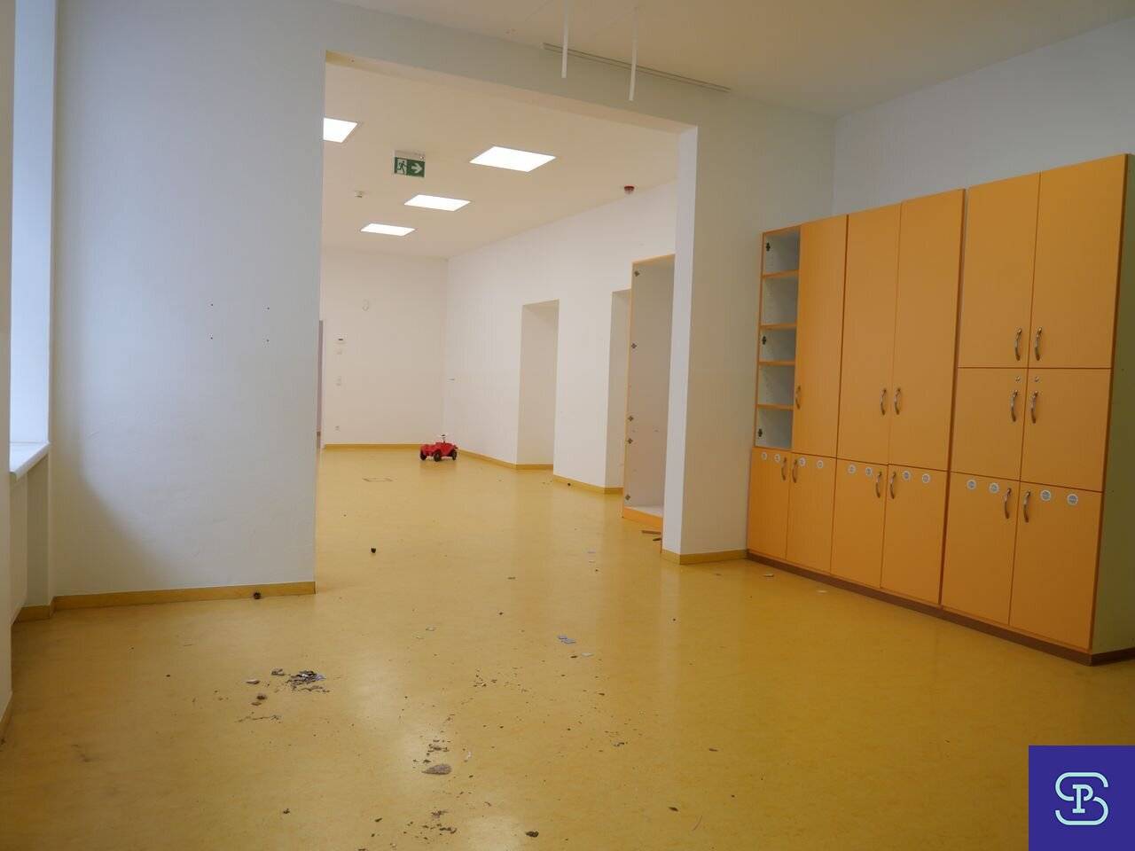 Renovierte 304m² Büro- oder Praxisfläche Nähe Allerheiligenplatz - 1200 Wien