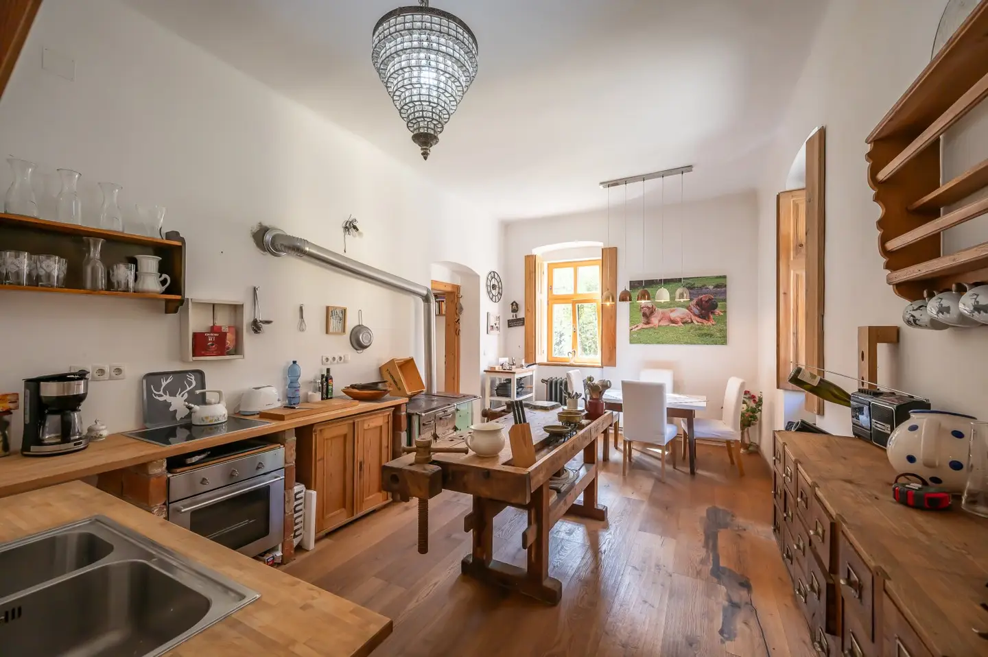 Naturidylle in Klausen-Leopoldsdorf - Charmantes, revitalisiertes Forsthaus auf Pachtgrund
