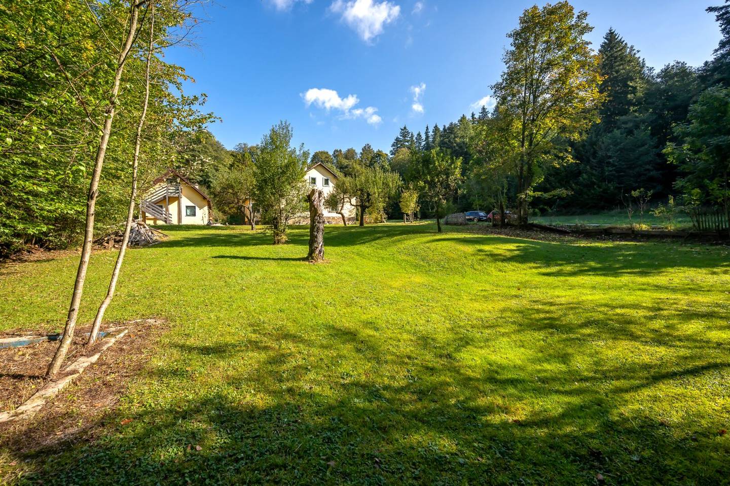 Naturidylle in Klausen-Leopoldsdorf - Charmantes, revitalisiertes Forsthaus auf Pachtgrund