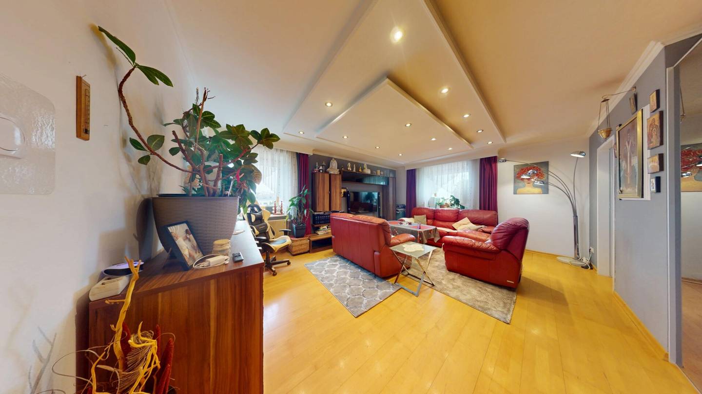 Rarität 5 Zimmer | Sehr viel Platz | Top-Zustand