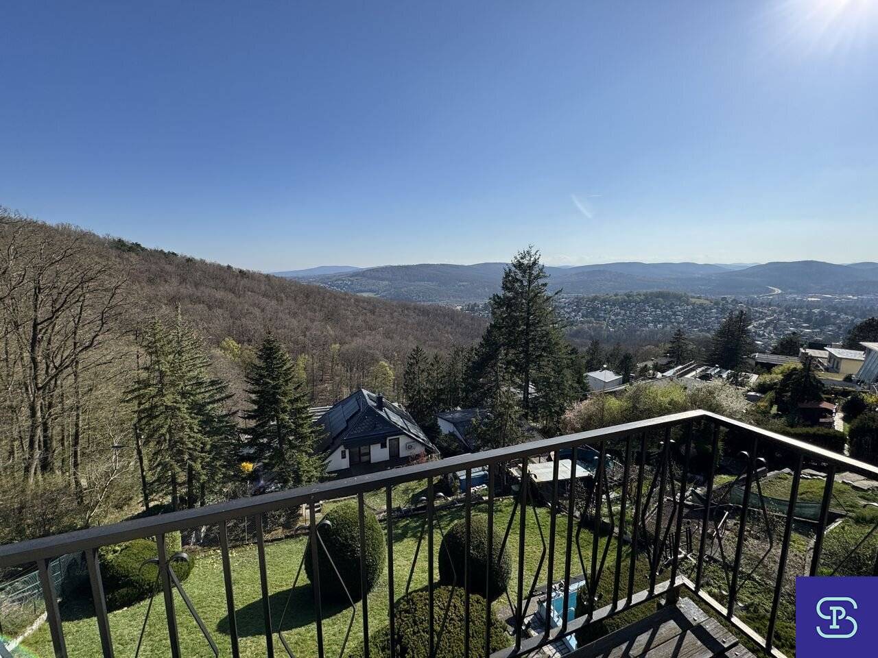 Satzberg: Beautiful 634 m² plot of land with breathtaking distant view - 1140 Vienna