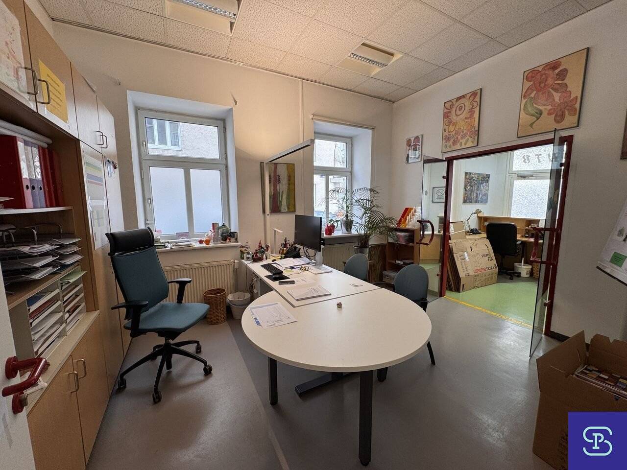 Open ended 177 m² office and 221 m² basement space at Humboldtplatz 1100 Vienna