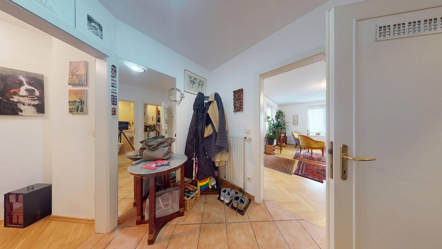 Unique garden apartment | Feels like a house of its own.