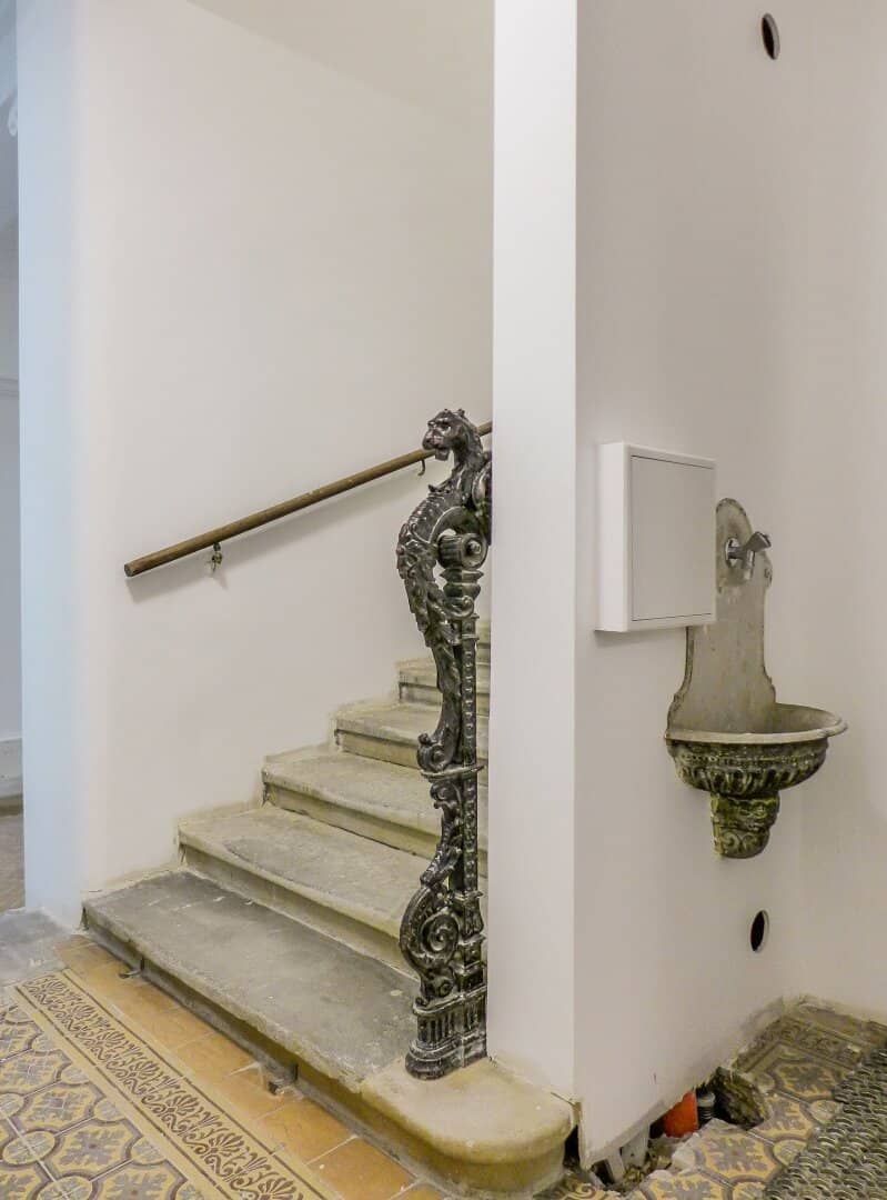 Long term real estate investment in a beautiful Gründerzeit style old building Nordwestbahnviertel