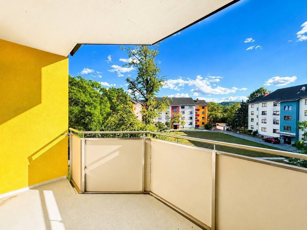 Well laid out two room apartment with loggia, separate kitchen and car parking space