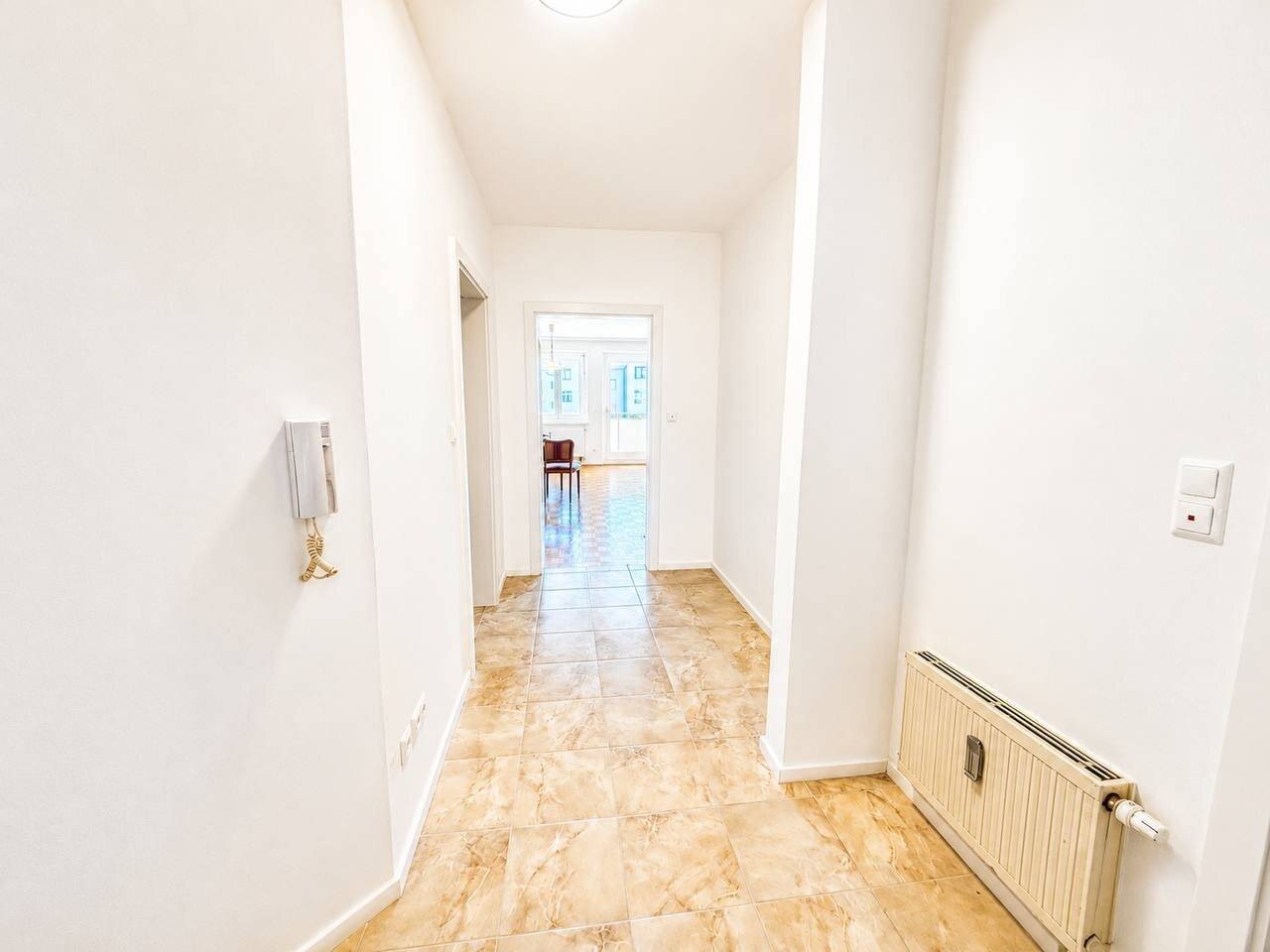 Well laid out two room apartment with loggia, separate kitchen and car parking space