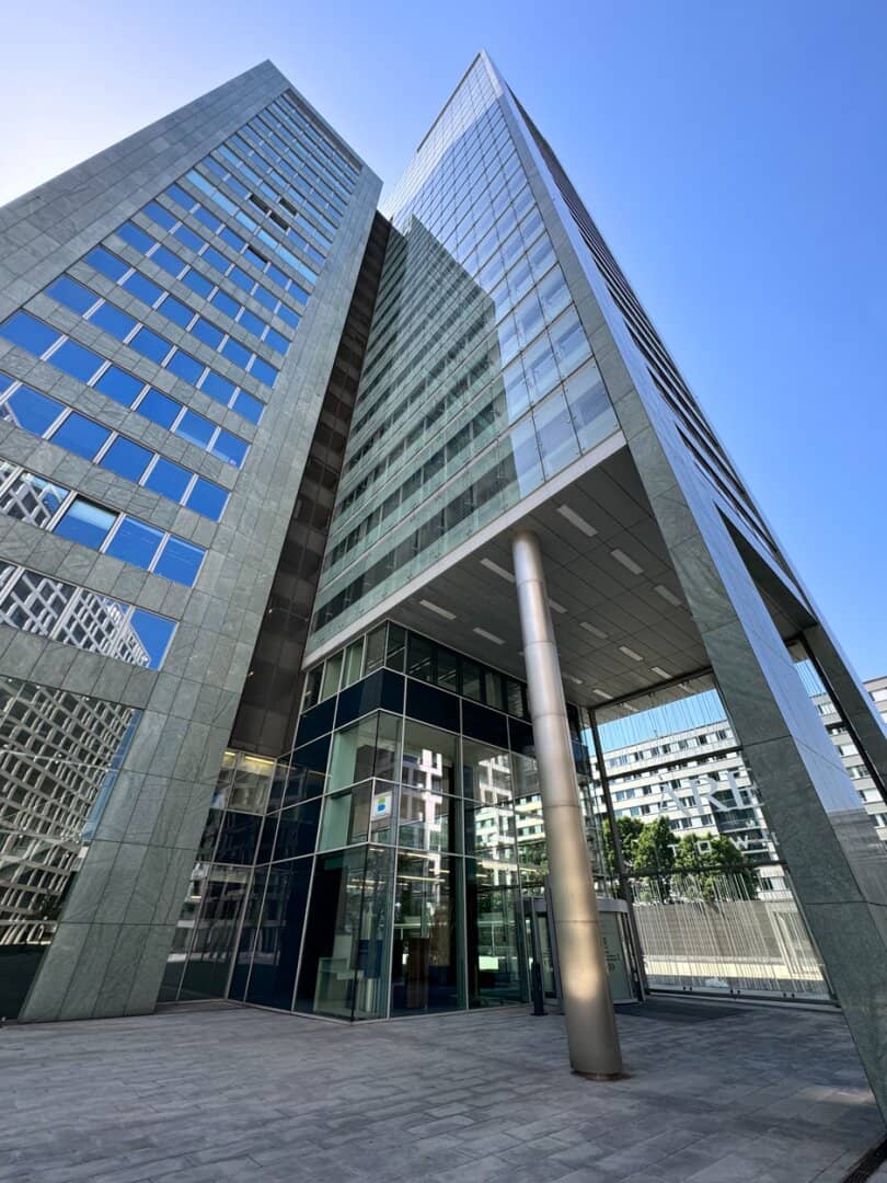 694 m² Bürofläche im Ares Tower