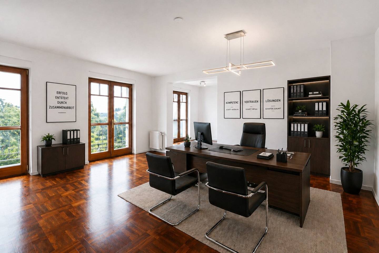 Practice/Office with Garden &amp; Garage in Mauer!