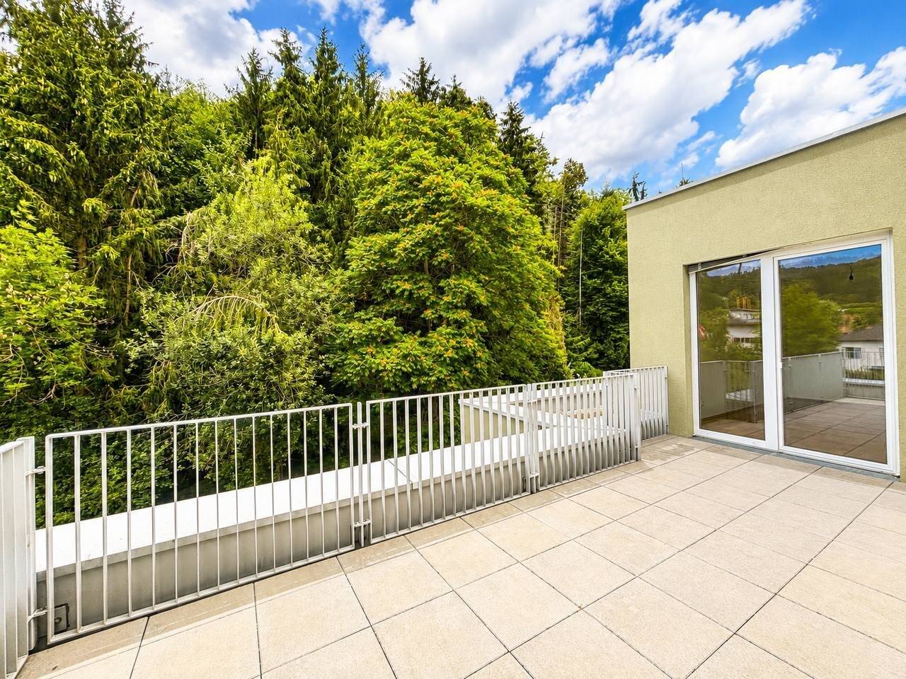 Traum-Penthousewohnung mit großer Sonnenterrasse in LKH-Nähe