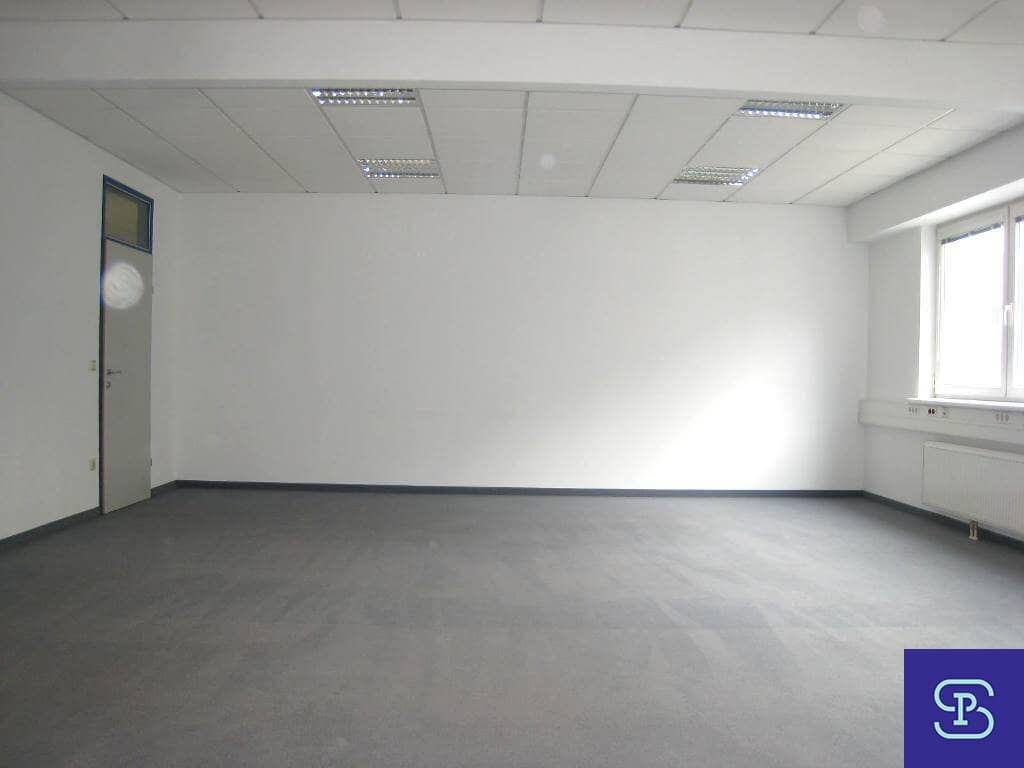 Modern 581 m² office unit in Gewerbepark Inzersdorf - 1230 Wien