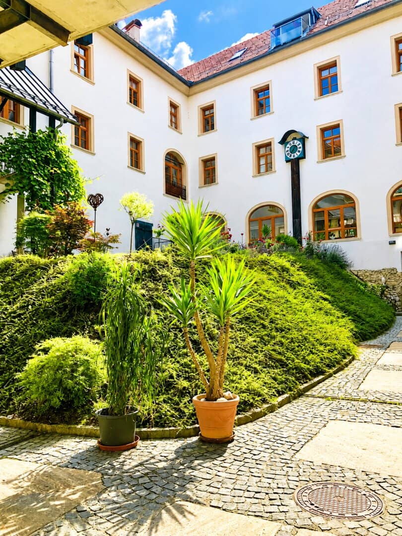 Traumhafte 3-Zimmer-Wohnung im Schloss Herberstorf in Allerheiligen bei Wildon
