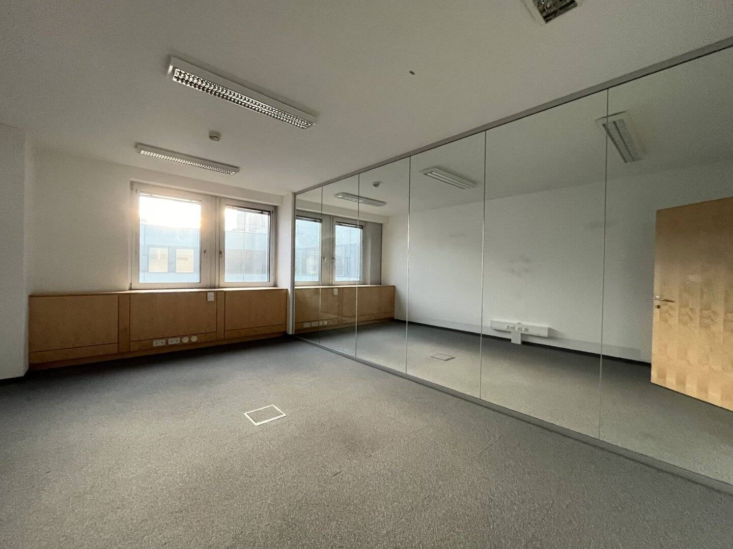 Spacious contiguous office spaces approx. 2,937 m² OC5 Wiedner Hauptstraße