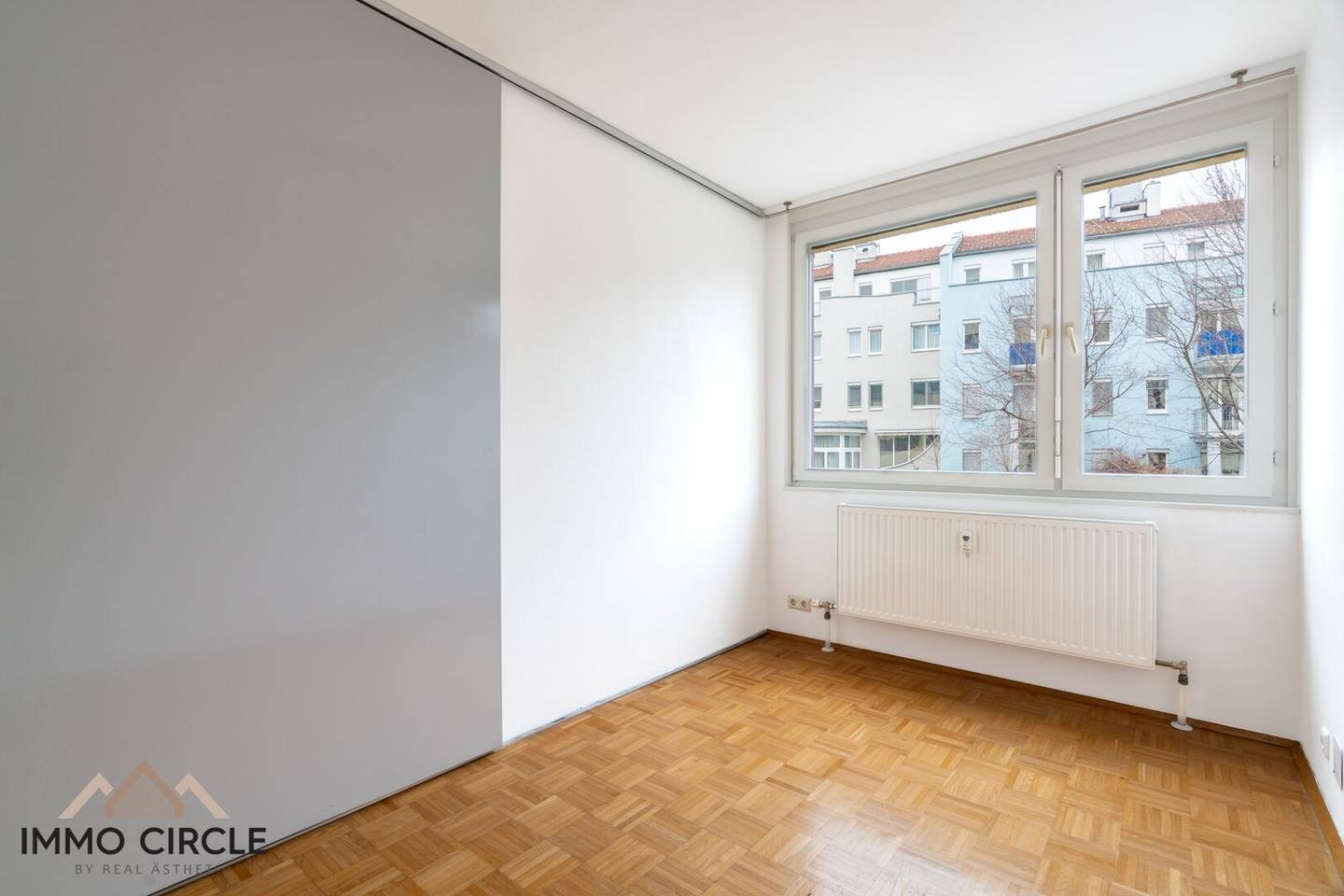 Dreamlike four room apartment with sunny loggia and in house wellness area