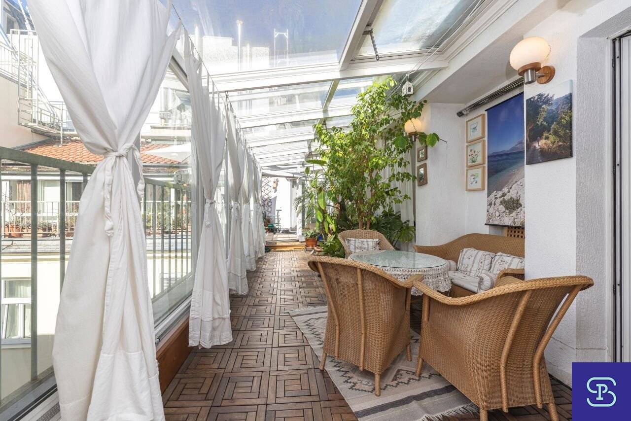 Prime location attic apartment 209m² including winter garden and 20m² terrace 1070 Vienna