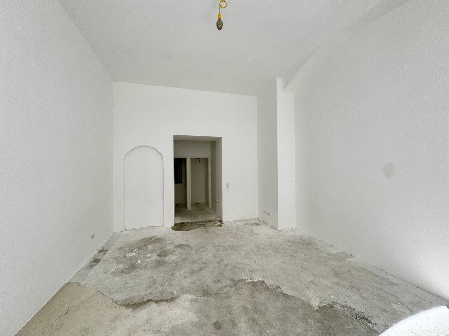 Edelrohbau - Kleines Geschäftslokal - Edelrohbau - Nähe Oper/ Kärntner Straße/ Ringstraße