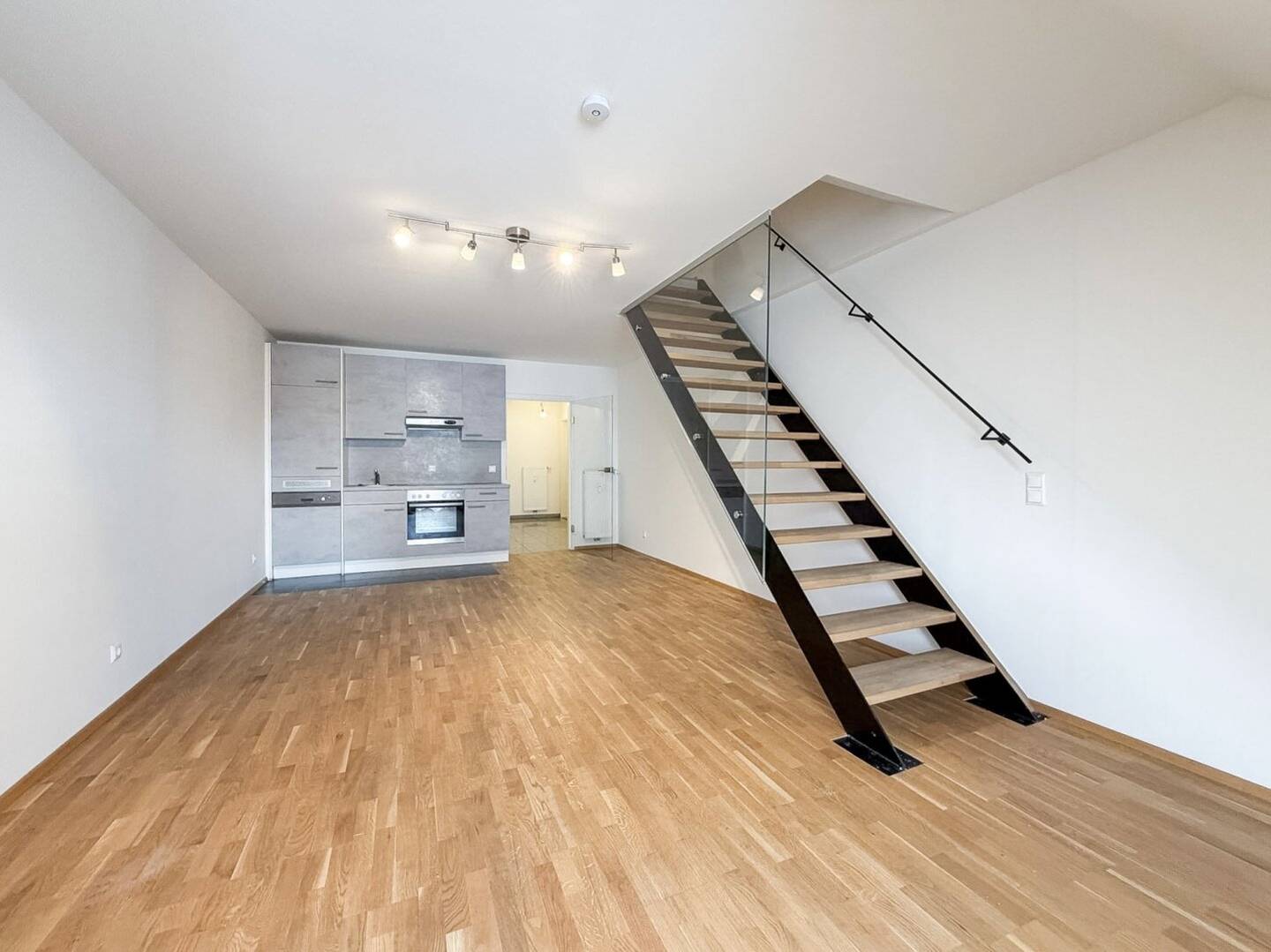 Stylish Maisonette with Gallery near TU &amp; Dietrichsteinplatz