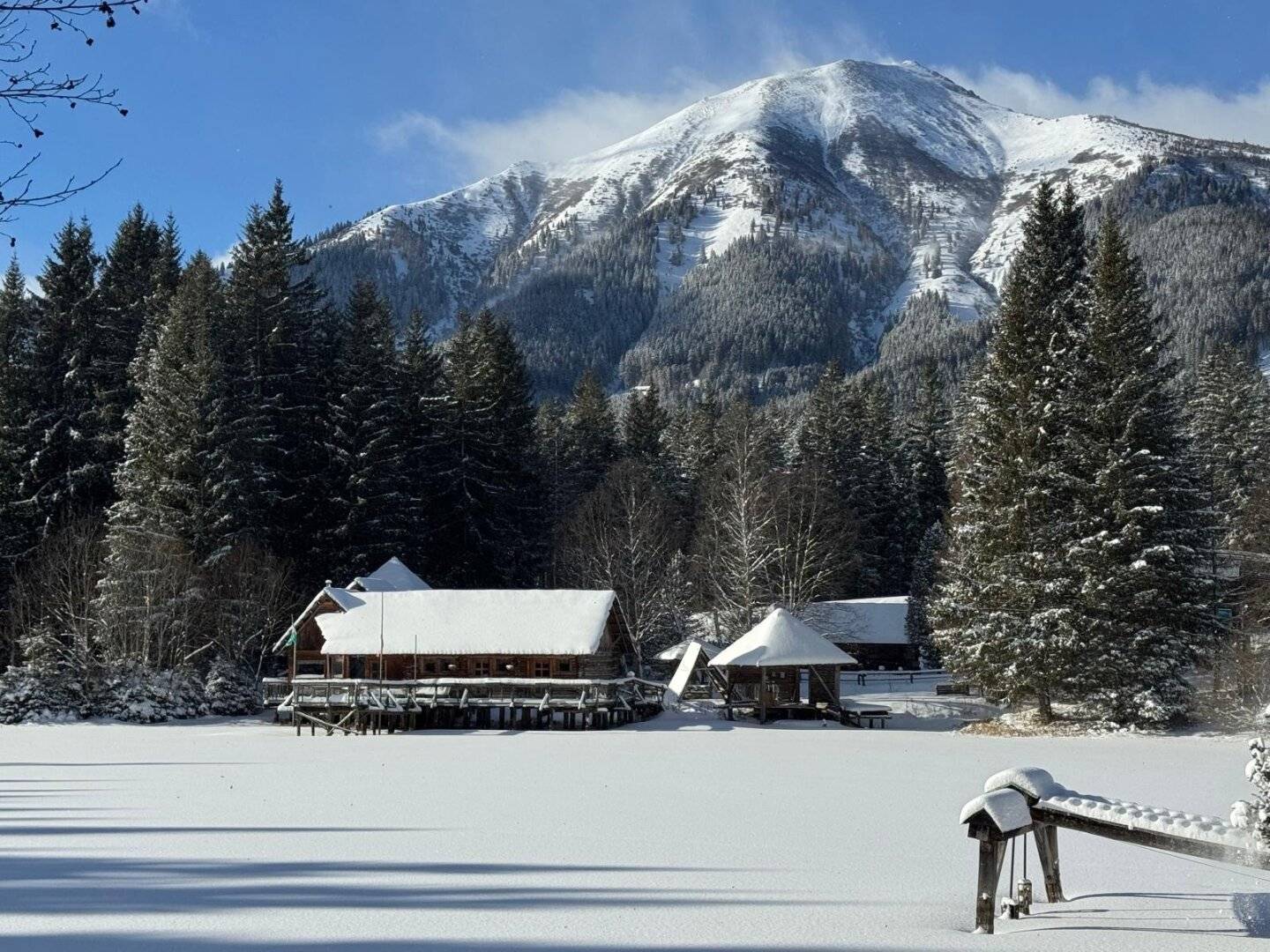 Gastronomiebetrieb "Pfahlbaudorf" am Weberteich