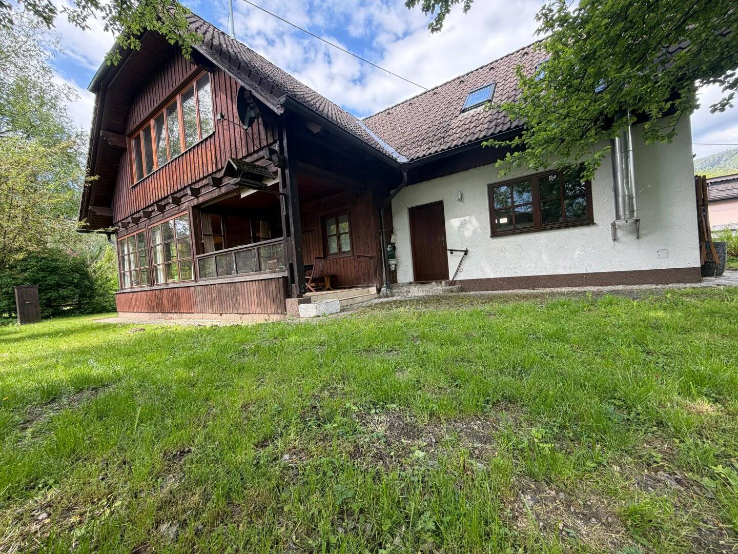 Wohnhaus in Admont in herrlich ruhiger Lage mit stilvollem Wintergarten und Carport!