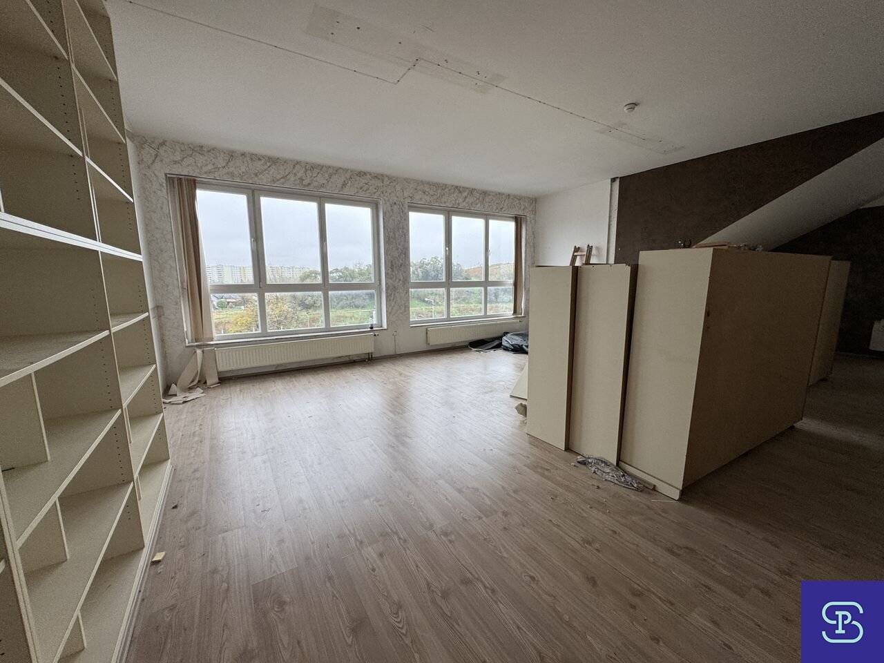 Affordable 72 m² office unit with central heating near Rautenweg - 1220 Wien