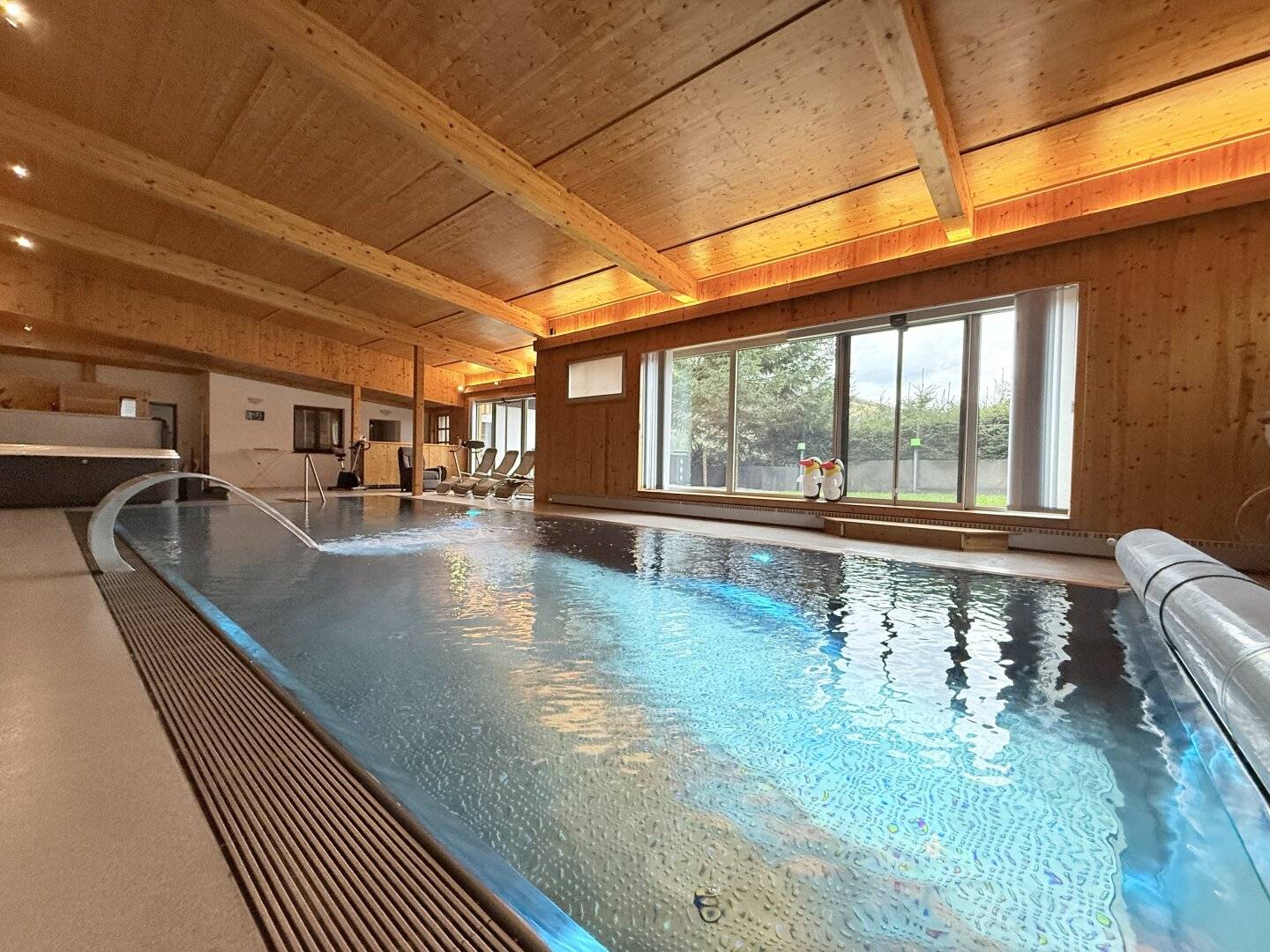 Rückzugsort mit Mehrwert: Charmantes Eigenheim mit Wellness-Oase, Remise und exklusivem Trainingsbereich für Sportschützen