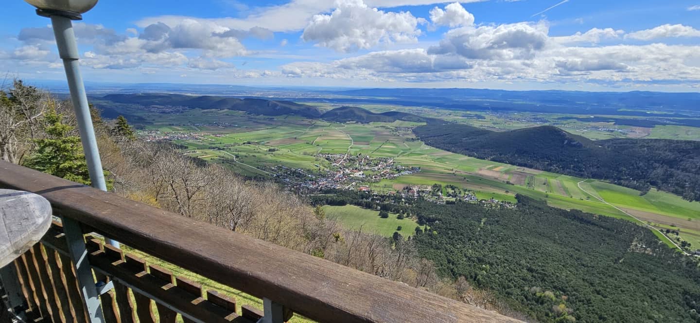 Gastronomy space with a huge terrace and spectacular distant view - top location in Naturpark Hohe Wand