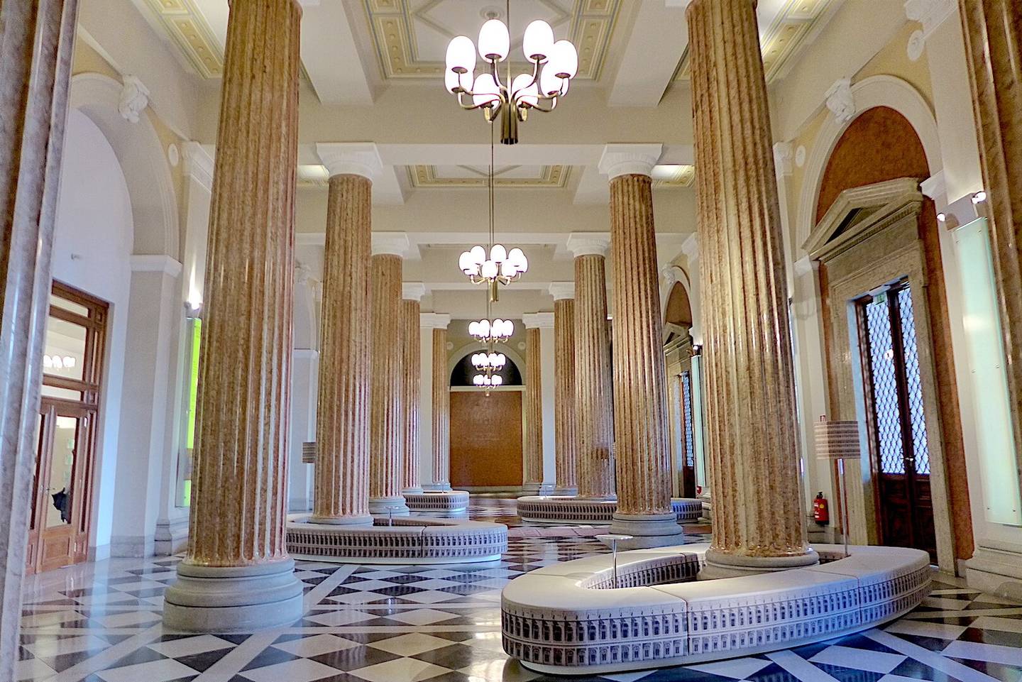 Representative office - 3 rooms - historic ambiance in the Alte Börse00