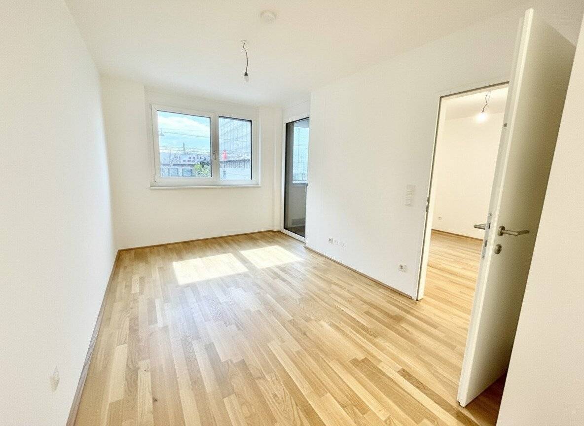 Modern 2-room apartment with loggia near Milleniumcity (commission-free!)