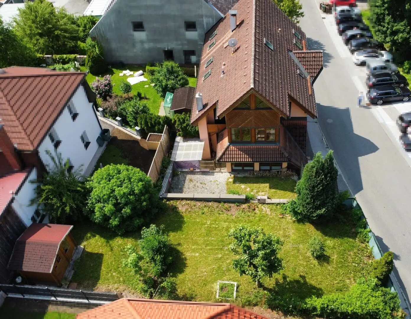 Top residential house with commercial premises, garden, terrace, garage, central and quiet location, second home capable
