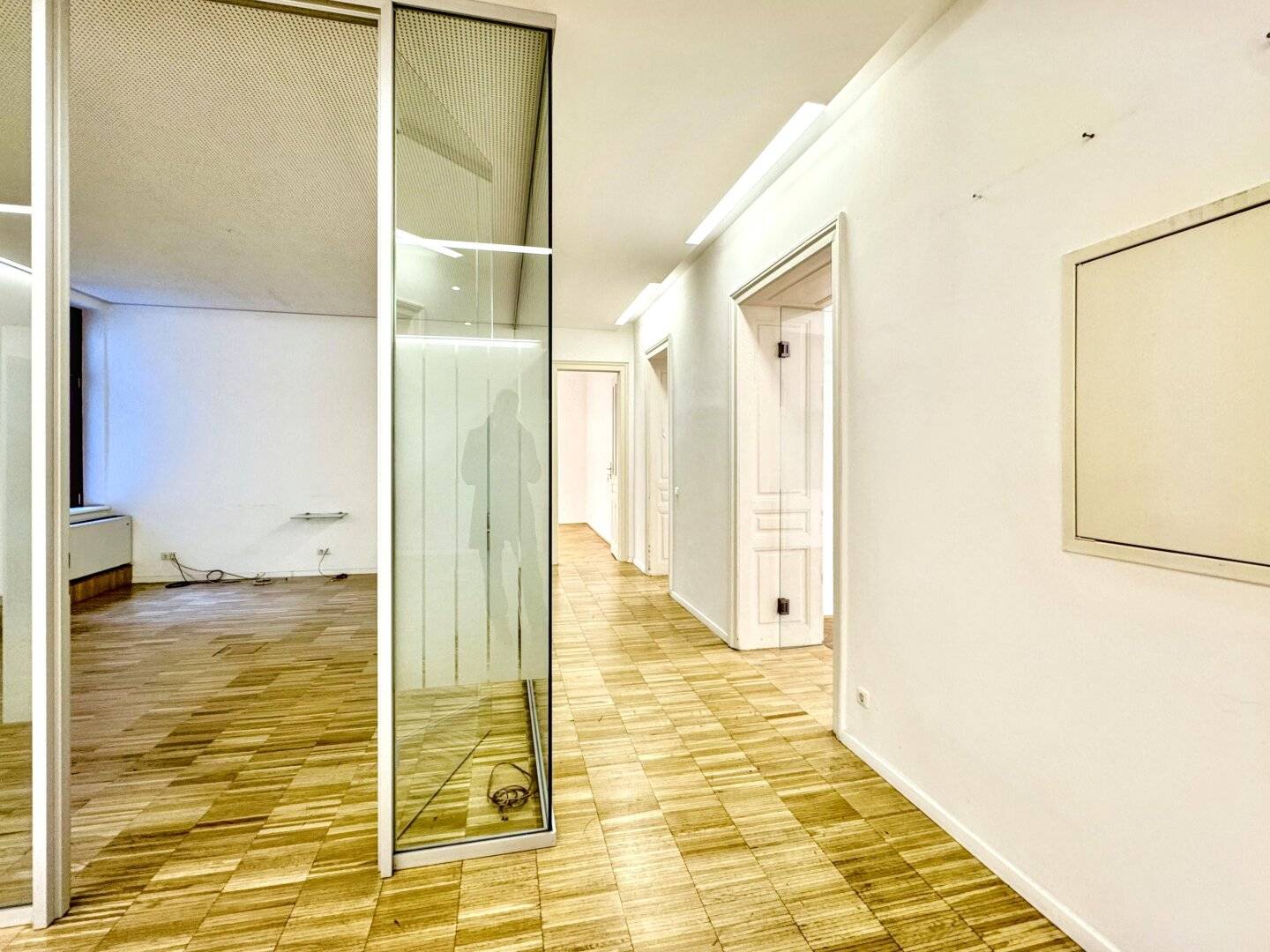 Air conditioned, spacious office on Mariahilferstraße