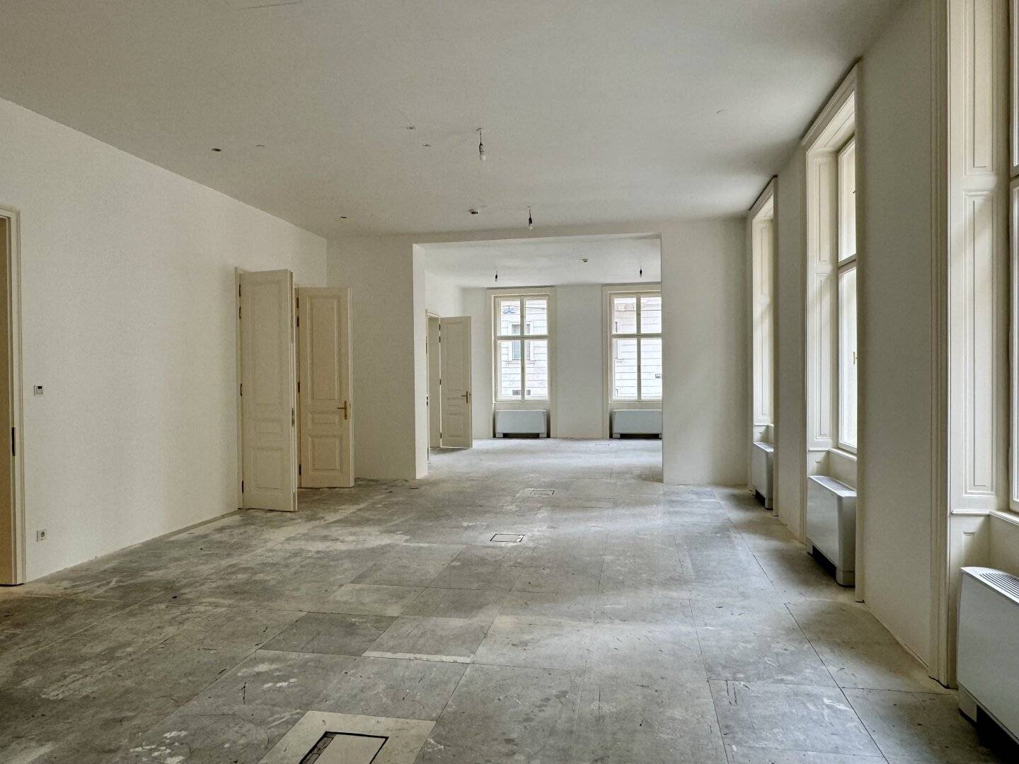 ERSTBEZUG - Repräsentatives Büro in der Rathausstraße