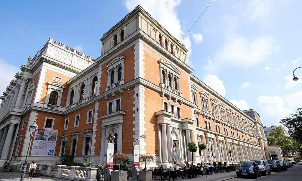 Representative office - 3 rooms - historic ambiance in the Alte Börse00