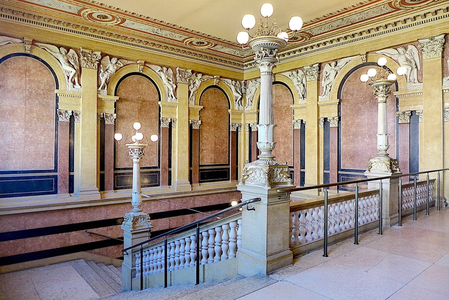 Representative office - 3 rooms - historic ambiance in the Alte Börse00