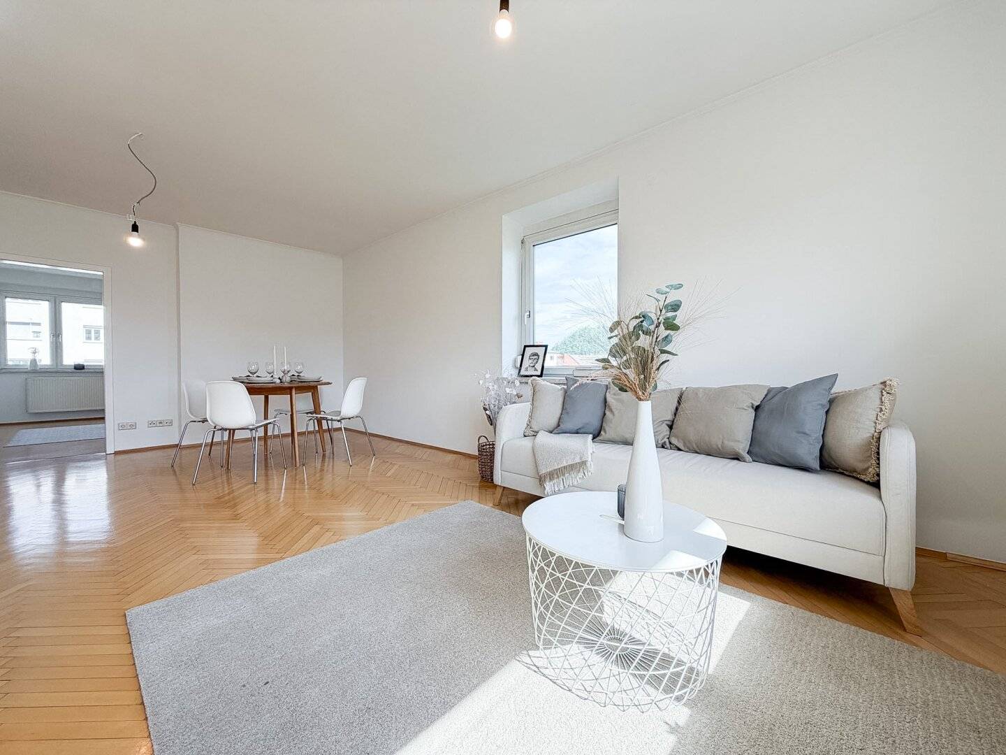 Dreamlike 3.5 room apartment with Schlossbergblick in a quiet and central residential area near the Mur and de
