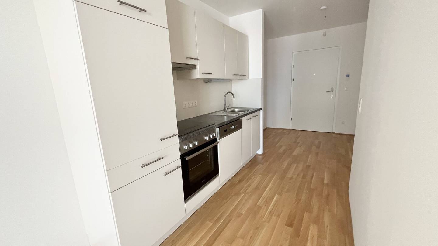 Modern 1 room apartment with loggia near Millennium City (commission free!)