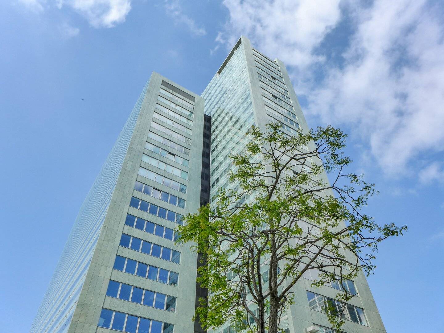 Moderne Büroetage mit tollem Ausblick - 694qm - flexible Aufteilung - Ares Tower