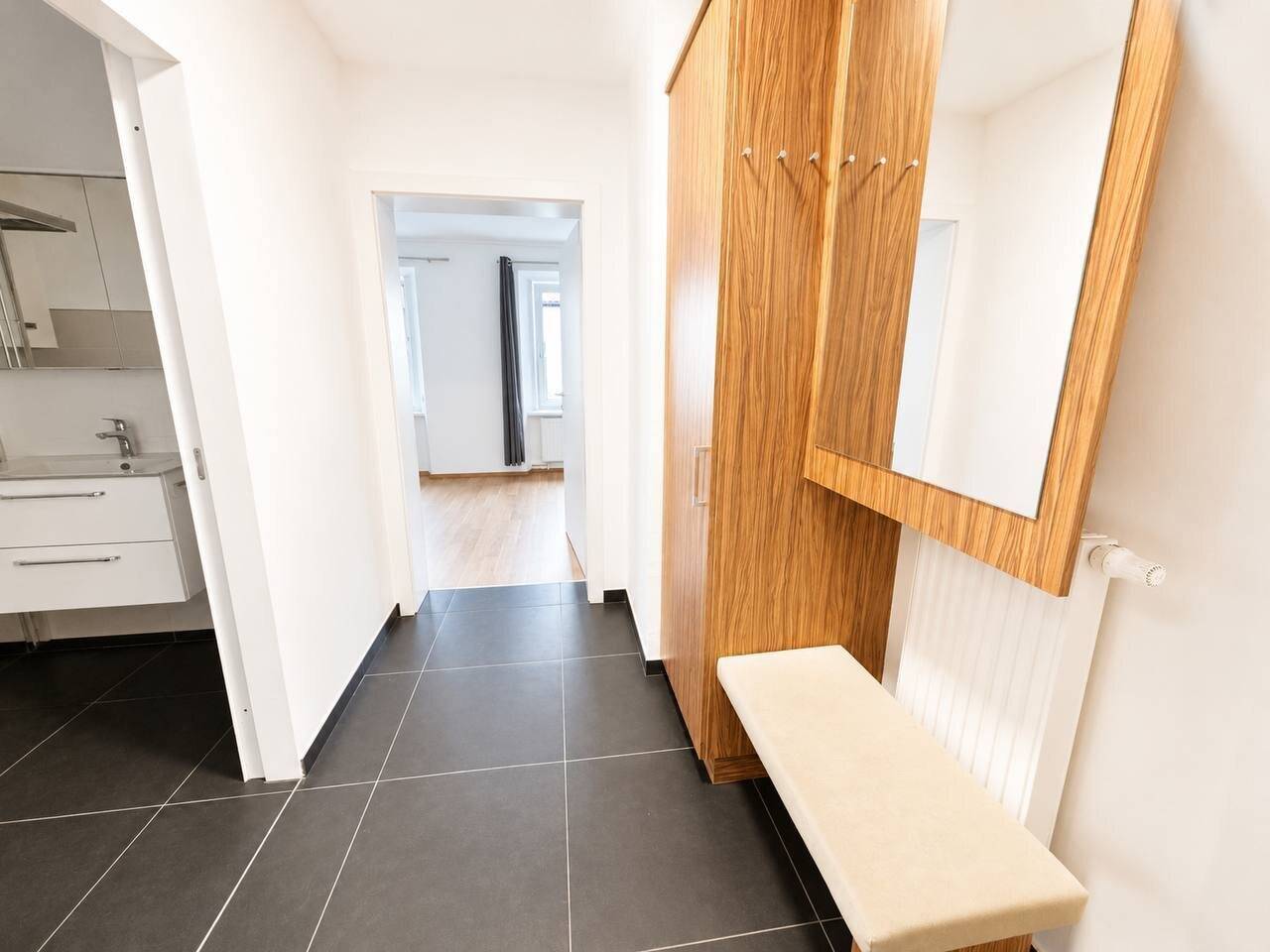 ++ ST. PETER ++ Lichtdurchflutete 3-Zimmer-Maisonettewohnung inkl. zwei Außenstellplätzen