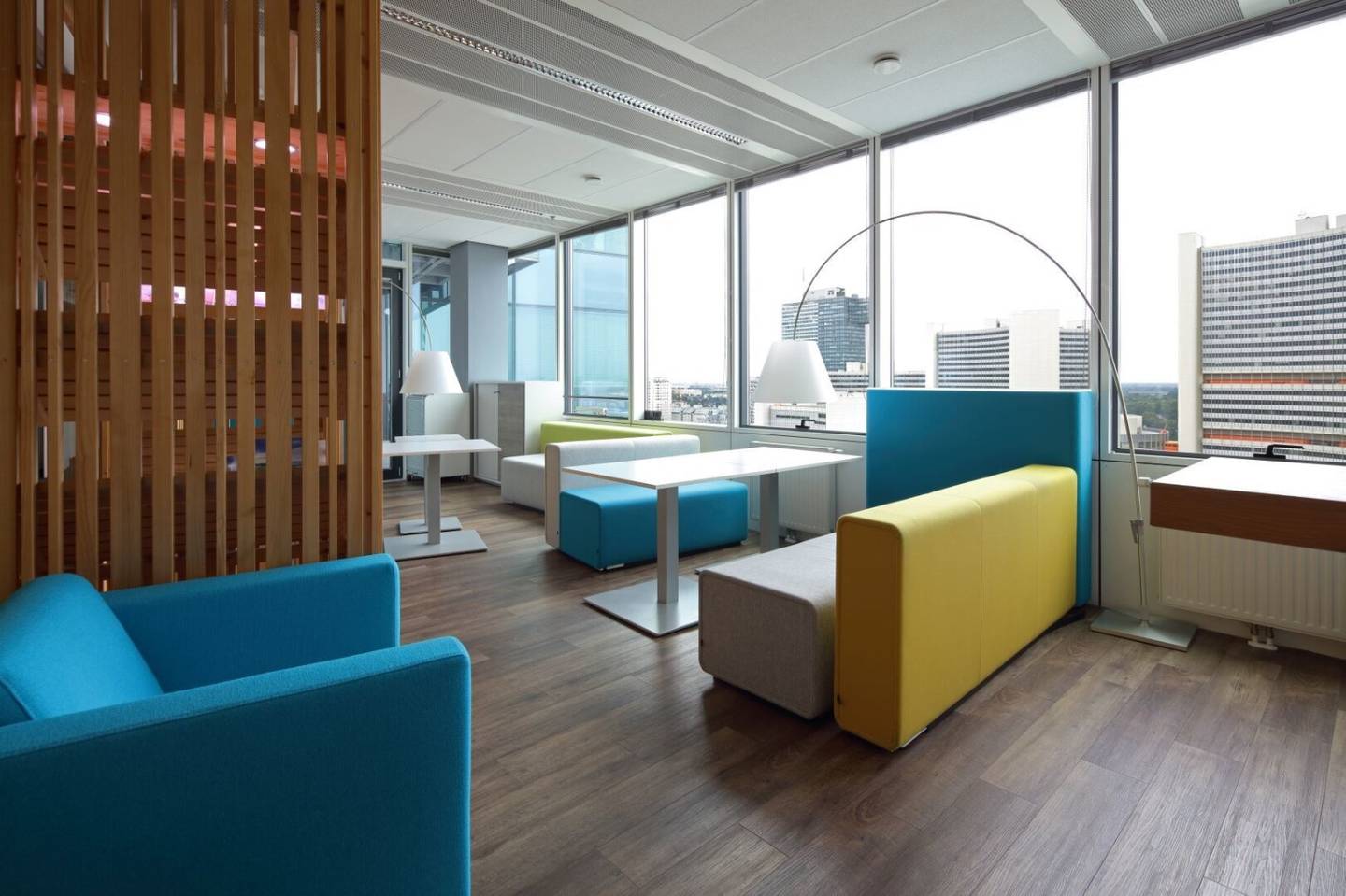 Modern office space with great view - Saturn Tower - HMZ 17€/qm
