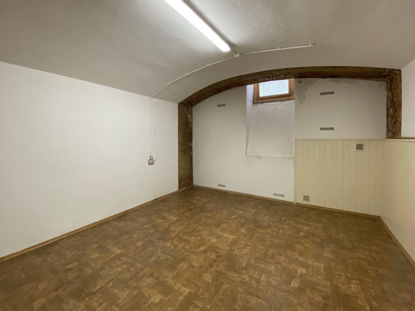 +++ ATELIER / WERKSTATT / LAGER / HOBBYRAUM +++ BEZIRK LEND!