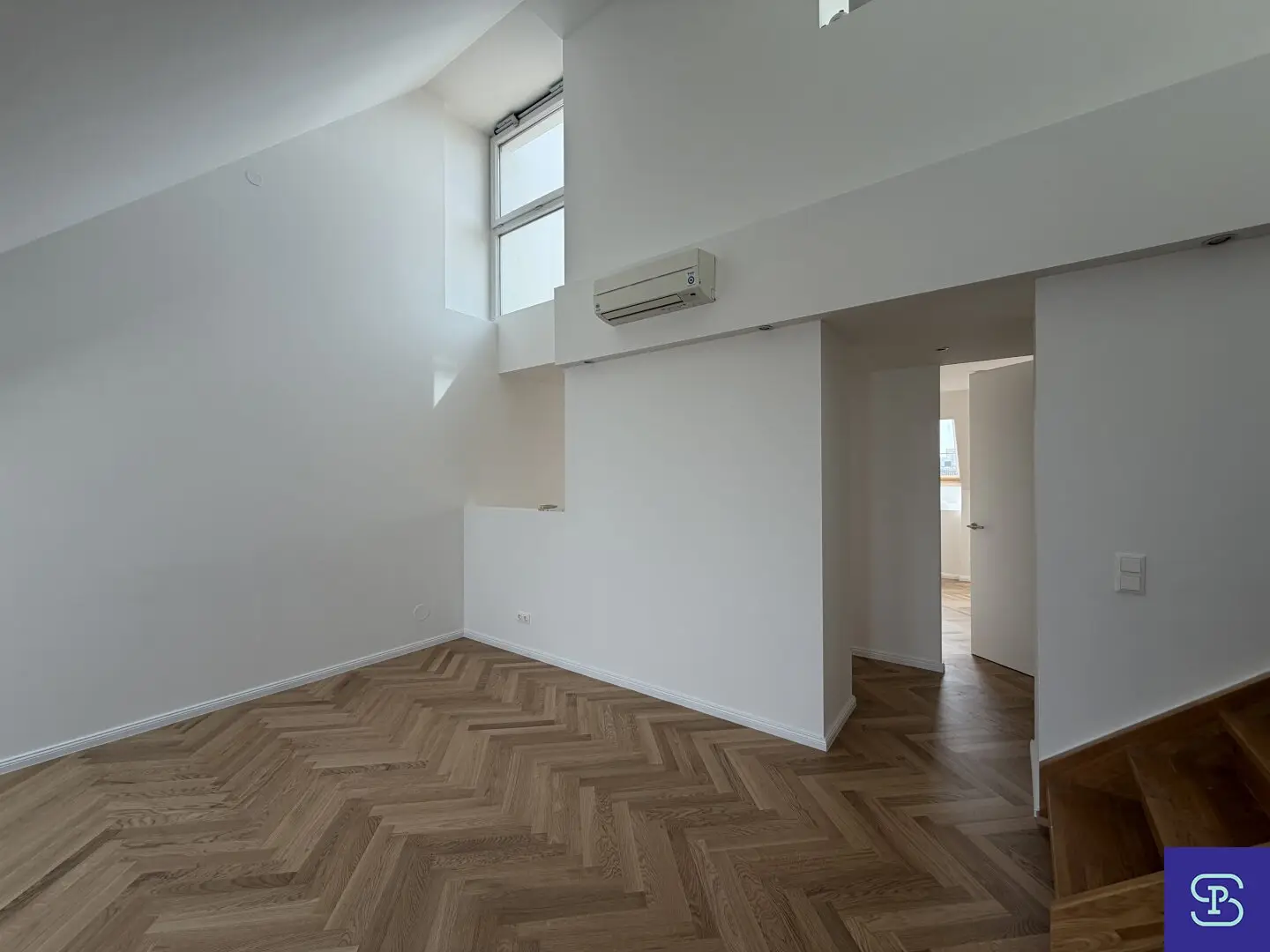 Moderne, sanierte 106m² DG-Wohnung mit Terrasse und Klima - 1150 Wien