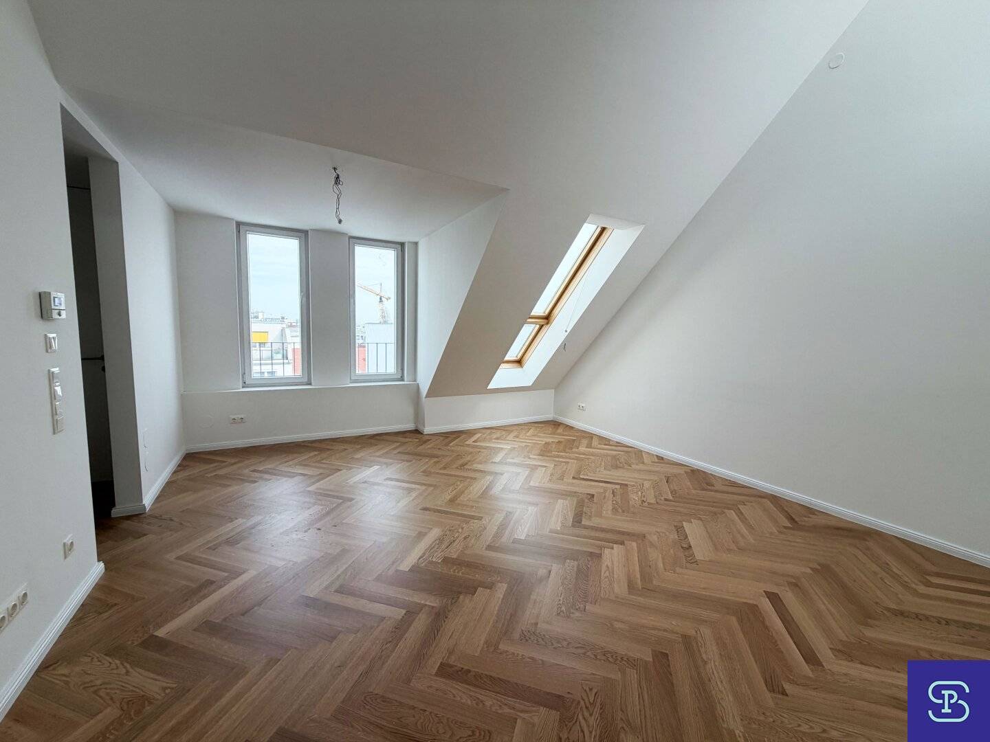 Modern renovated 106 m² top floor apartment with terrace and air conditioning in 1150 Vienna