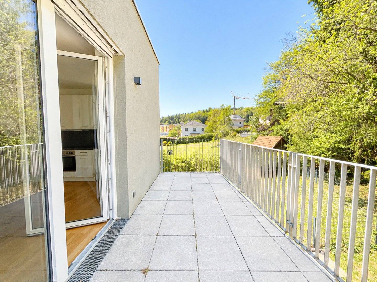 Ruhig gelegene 3-Zimmer-Wohnung mit Balkon in gepflegtem Haus mit nur 8 Einheiten