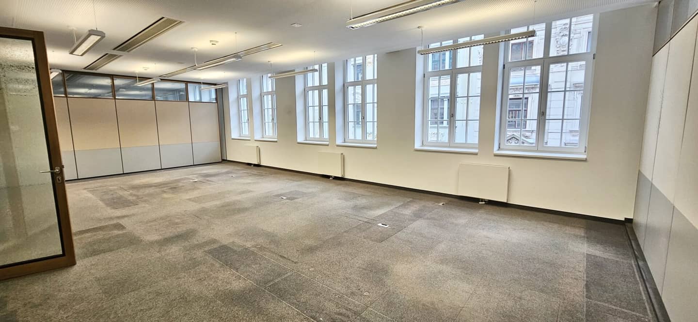Approximately 638 m² office space in a representative Art Nouveau building at Fleischmarkt in 1010