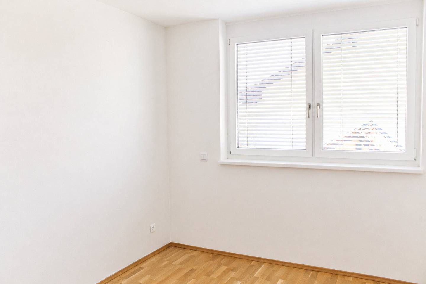 ++Nähe LKH++ 2-Zimmer-Wohnung mit Balkon in ruhiger Lage am Waldrand