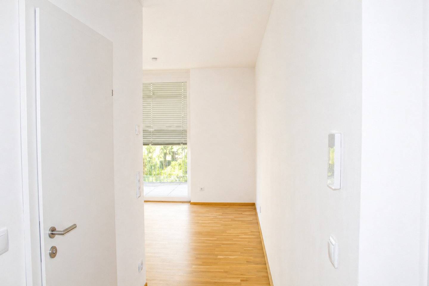 ++Nähe LKH++ 2-Zimmer-Wohnung mit Balkon in ruhiger Lage am Waldrand