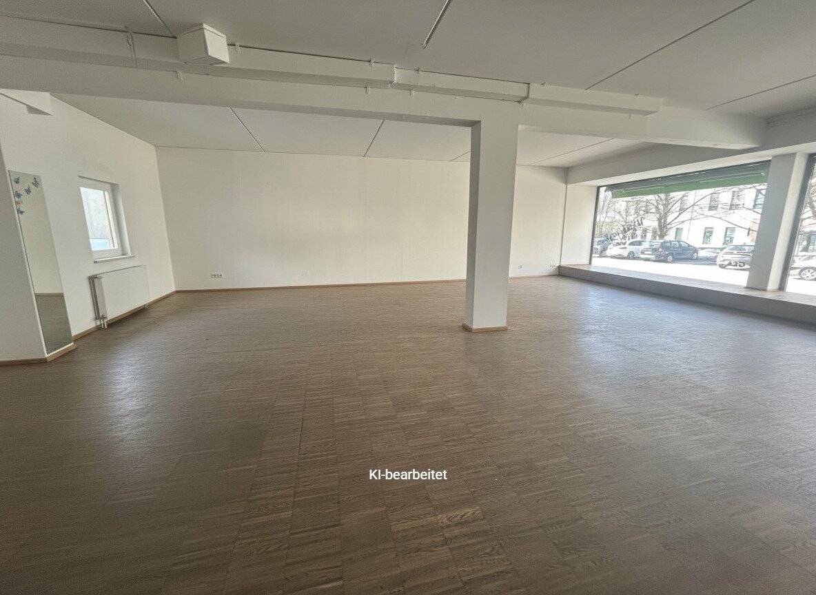 Commercial premises in the center of Liezen, immediately available","de":"Geschäftslokal im Zentrum von Liezen, sofort verfügbar!